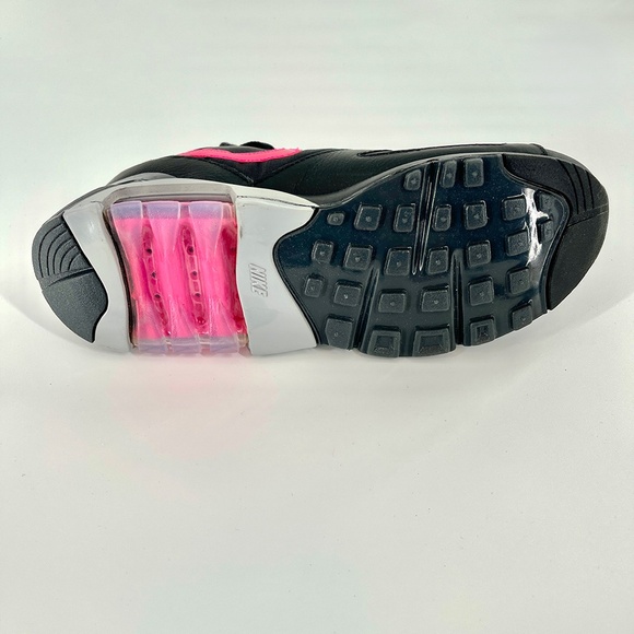 Nike Air Max 180 Men's Sneaker - Picture 2 of 8